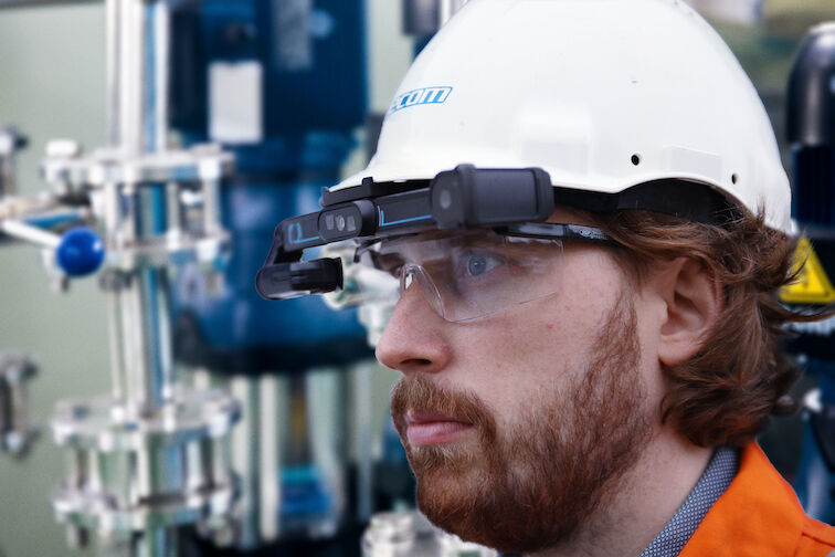 ecom instruments at the Hannover Messe 2022: Smart Devices for the ...