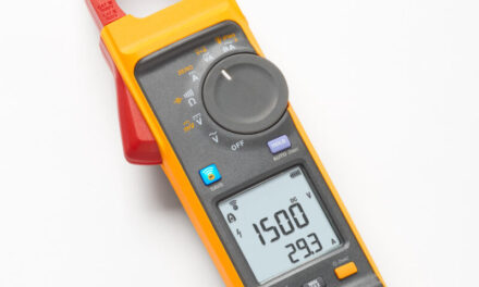 Fluke launches world’s first clamp meters for solar power installations with CAT III / 1500 V safety rating